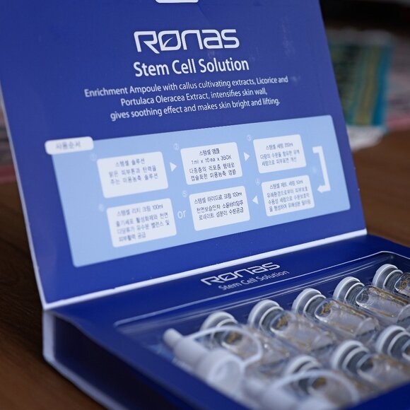 Stem Cell Solution Ampoules Anti Aging Formula (5mlx10 each) - Picture 5 of 6